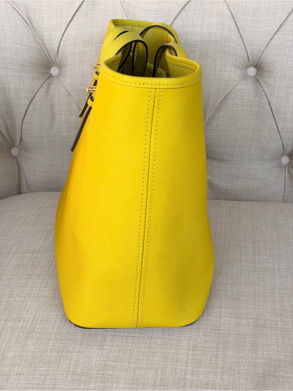 Michael Kors Lime Yellow Tote Bag - Saffiano Leather - Picture 3 of 17